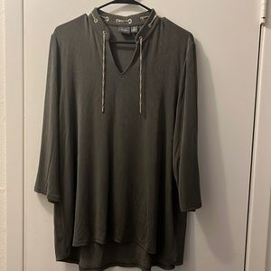 Chico’s green blouse